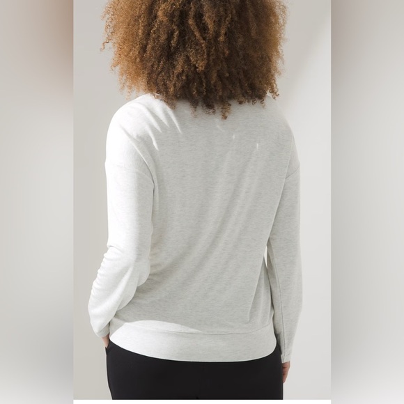 SOMAWKND Sunday Criss-Cross Cream Top XL - Picture 3 of 8